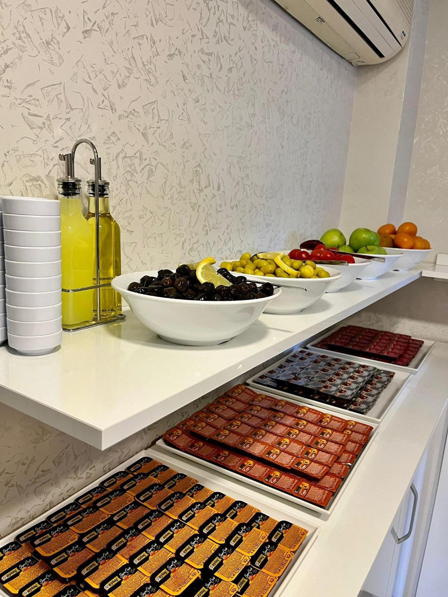 Timex Suites Istanboel Buitenkant foto